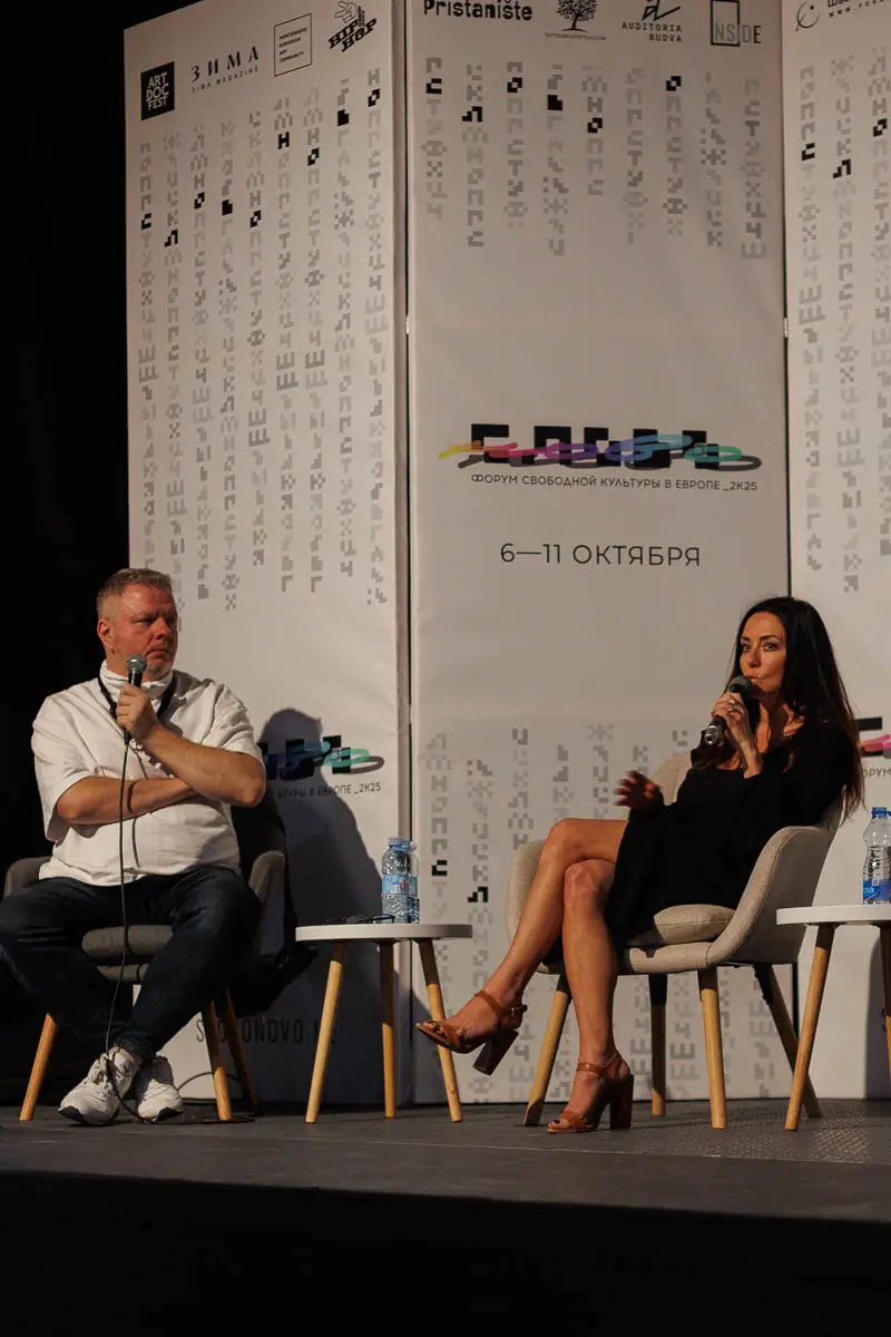 Борис Барабанов и Светлана Доля. Форум СловоНово 2025. Фото Алексей Леняшин