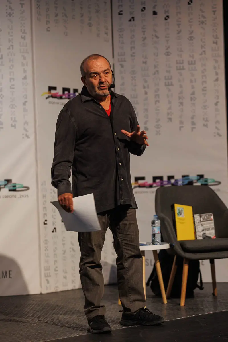 Виктор Шендерович. Форум СловоНово 2025. Фото Алексей Леняшин