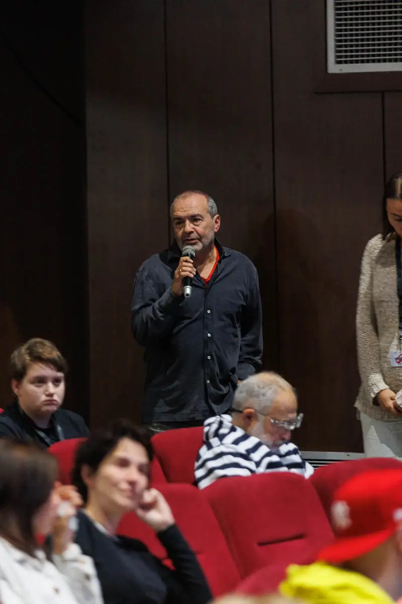 Виктор Шендерович. Форум СловоНово 2025. Фото Алексей Леняшин