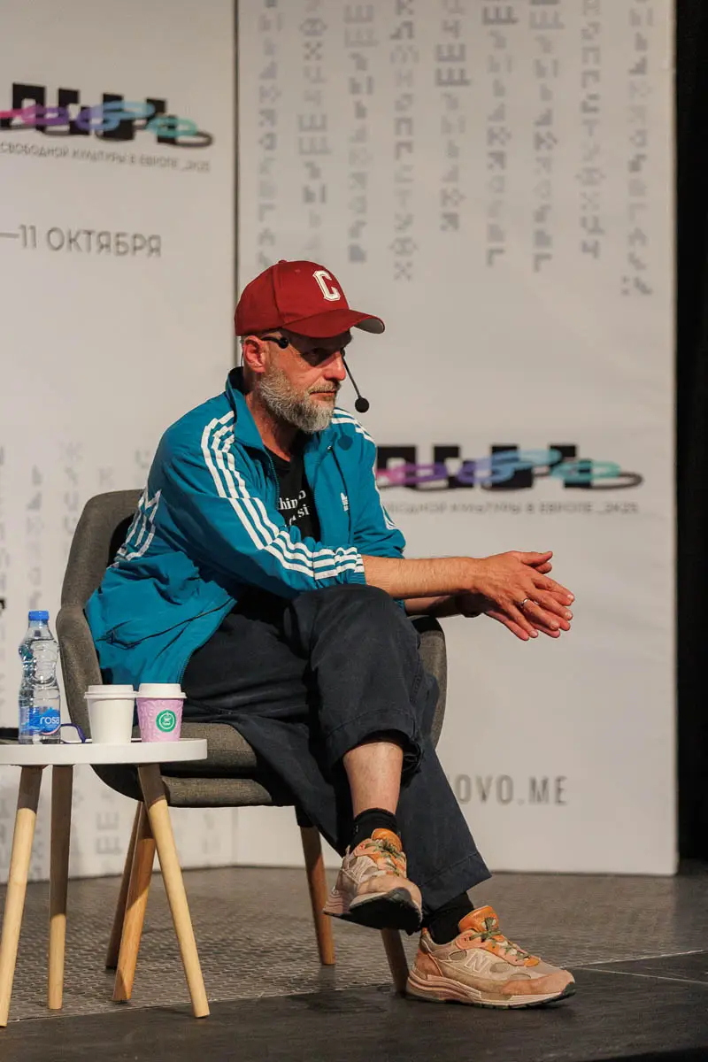 Иван Вырыпаев. Форум СловоНово 2025. Фото Алексей Леняшин