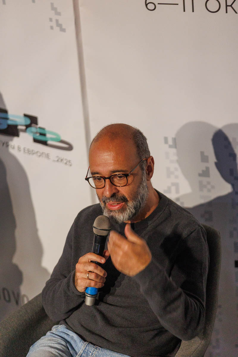 Сергей Кузнецов. Форум СловоНово 2025. Фото Алексей Леняшин