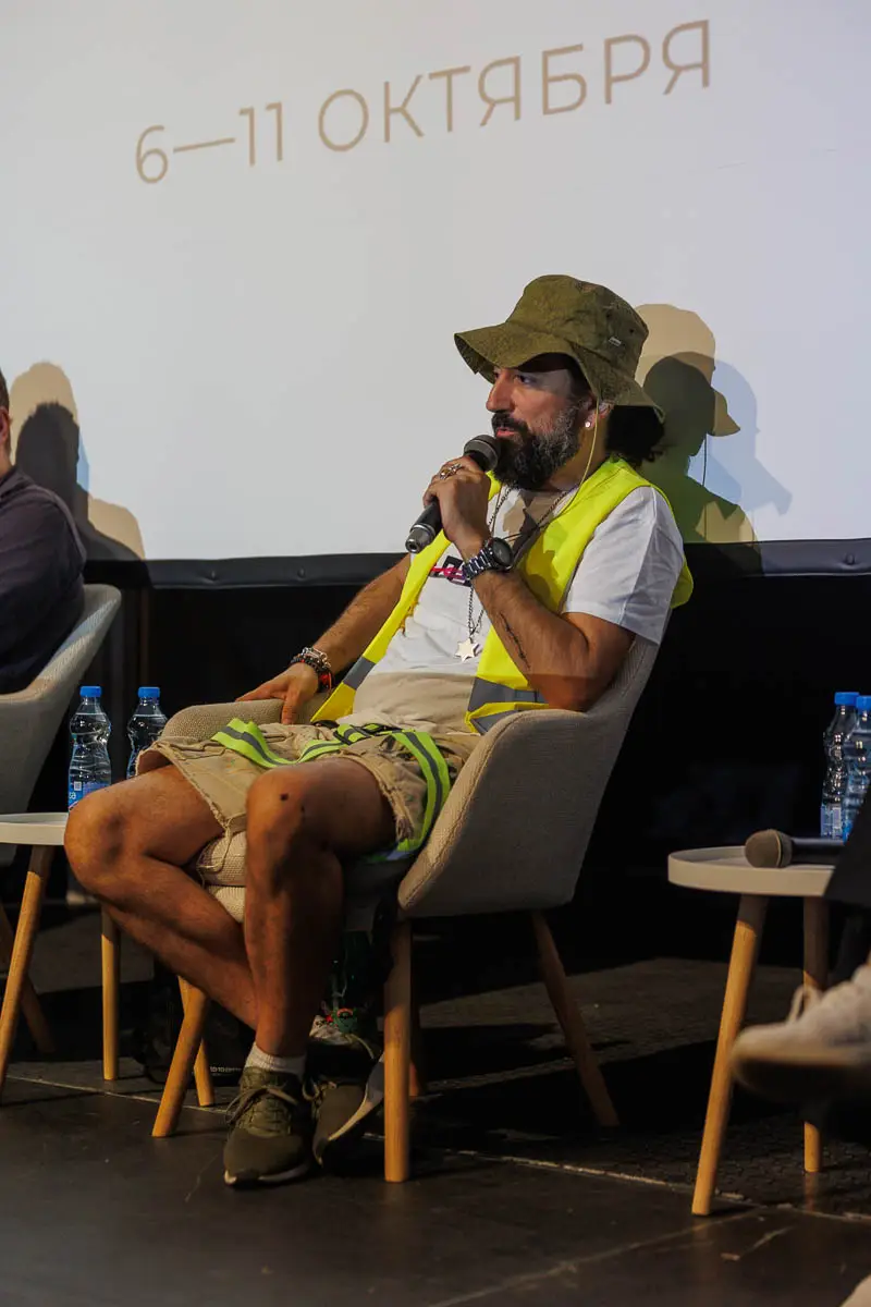 Миша Огер. Форум СловоНово 2025. Фото Алексей Леняшин